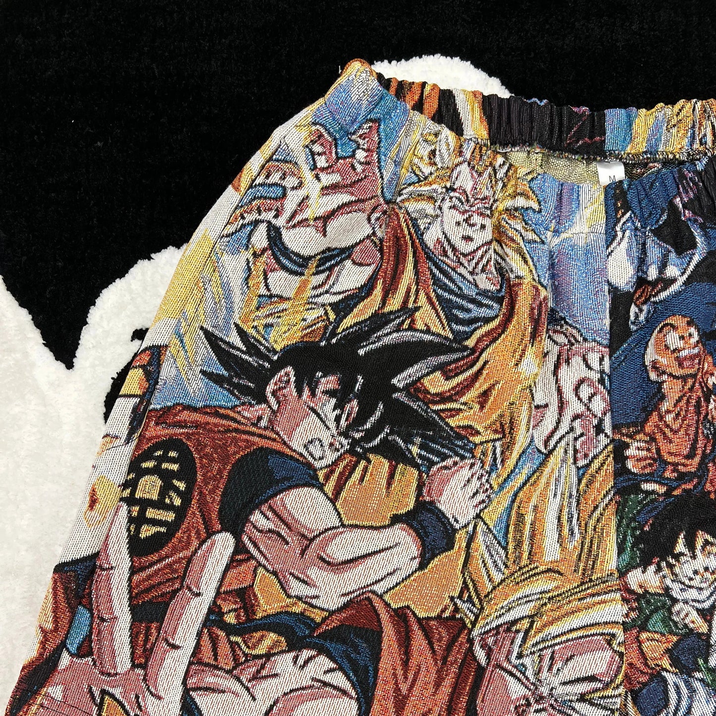 GOKU TAPESTRY SHORTS Tapestryifeel