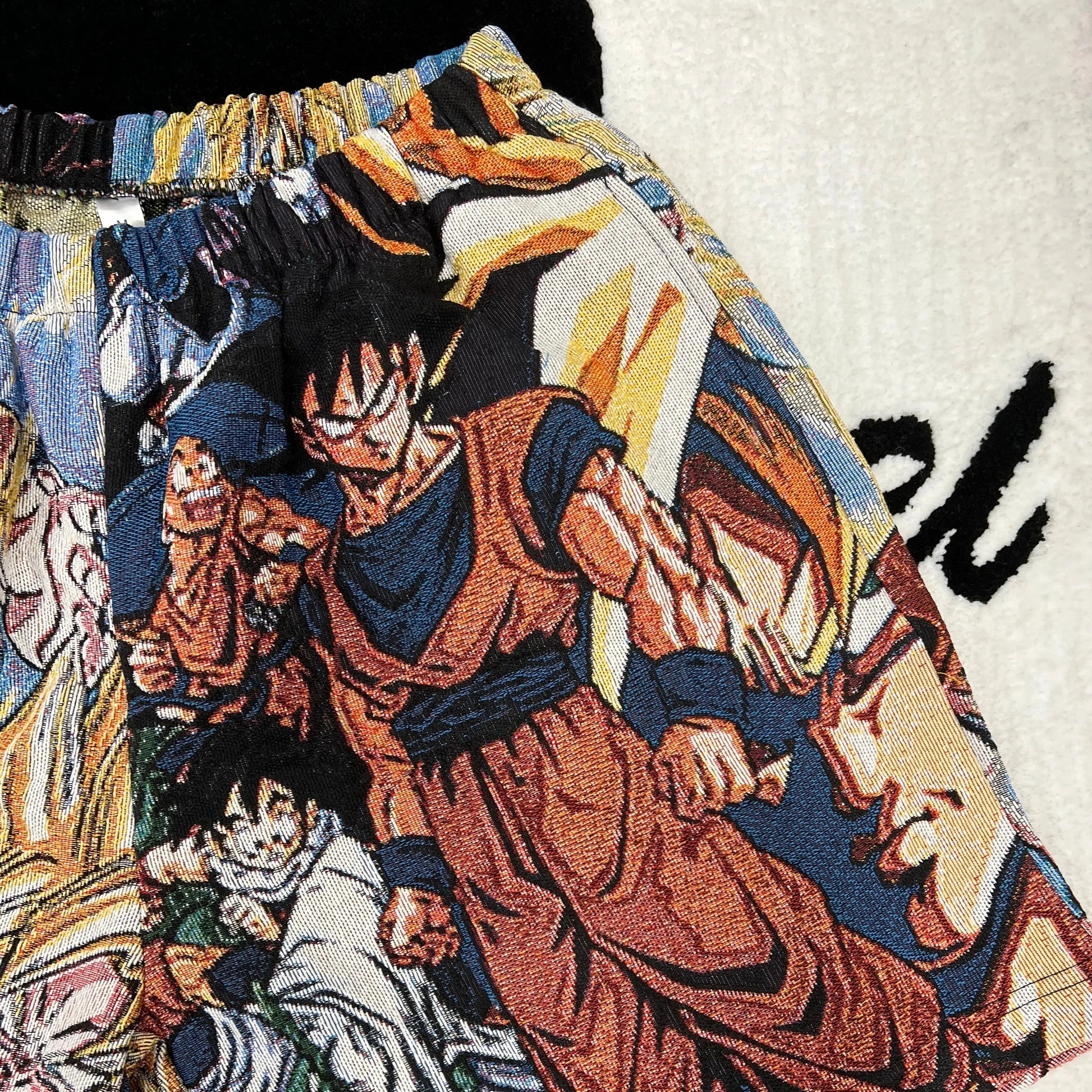 GOKU TAPESTRY SHORTS Tapestryifeel