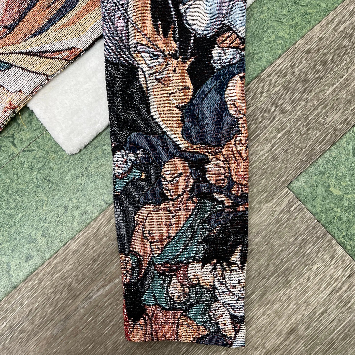 Friends & Family GOKU TAPESTRY HOODIE Tapestryifeel