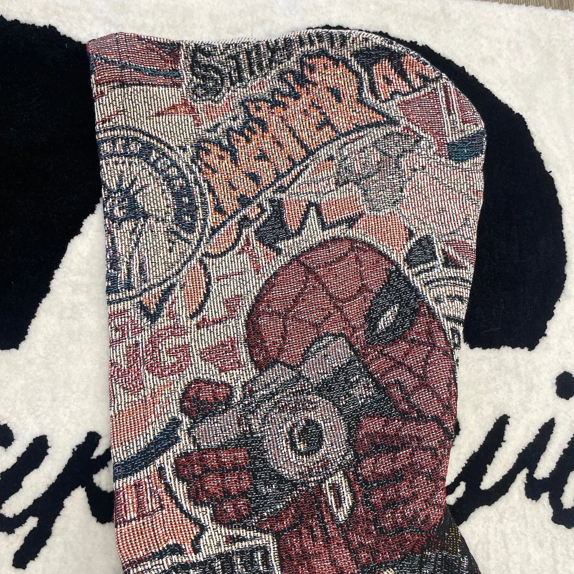 DEADPOOL TAPESTRY HOODIE Tapestryifeel