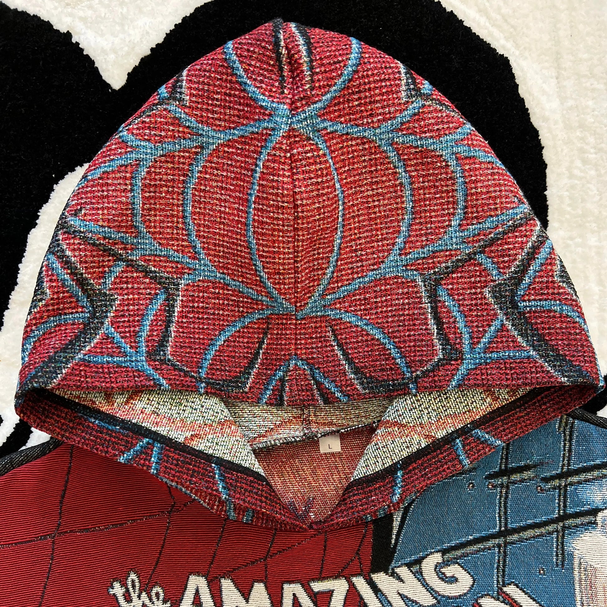 AMAZING SPIDER-MAN TAPESTRY HOODIE Tapestryifeel